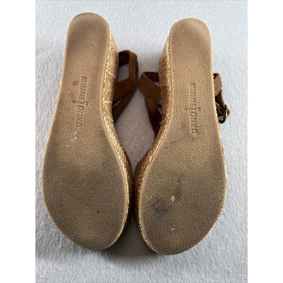 Minnetonka Wedge Platform T Strap Suede Sandal Size 7 Brown Fringe Espadrille - Picture 9 of 10